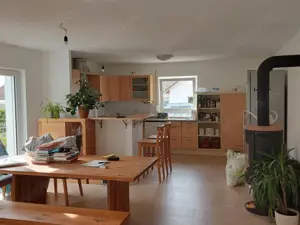 schöne, moderne 3-Zi.Wohnung zu vermieten