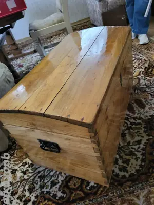 Holztruhe antik 
