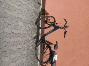 Damen  alu e-bike 1 jahr neu, noch nie benutzt farbe schwarz