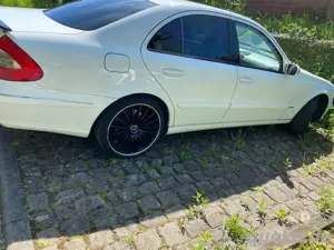Mercedes Benz E220 CDI