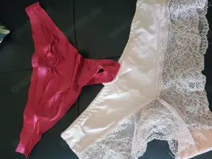 Getragene Socken Nylon Strümpfe und Strumpfhosen und getragene Höschen 