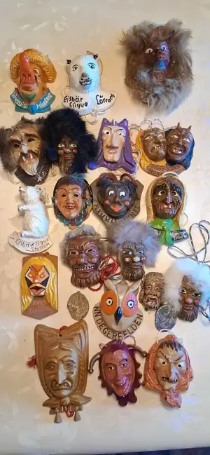 20 Fasnachts-Masken 