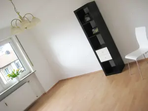 1 Zimmer in 3-er Frauen-WG in Karlsruher Innenstadt