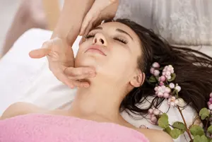 Unvergessliche Premium Massage mit allen Extras - *Nur Für Frauen* Bild 3