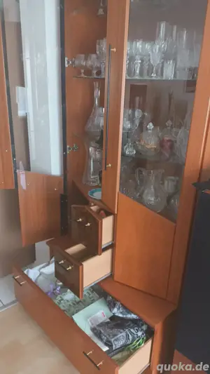Wohnzimmermöbel Bild 5