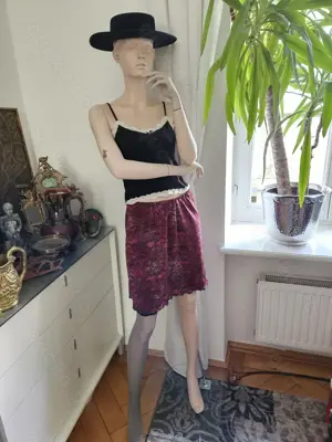Wie neu! 4 Mannequin Schaufensterpuppen Damen á 160 Euro! Deko! TOP Zustand!