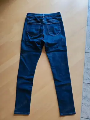 H&M Jeans Hose Gr. 170 *neuwertig*