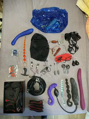 Sextoys ausprobieren - experimentieren - Spielzeuge