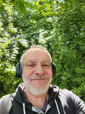 Wer sucht einen schönen Blowjob?