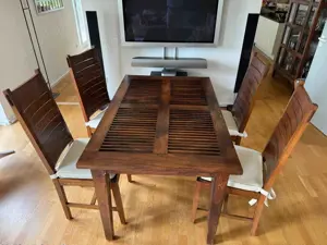 Sehr schöner Ess- oder Schreibtisch aus antikem Teakholz im Kolonialstil mit Glasplatte Bild 2