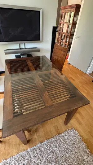 Sehr schöner Ess- oder Schreibtisch aus antikem Teakholz im Kolonialstil mit Glasplatte Bild 8
