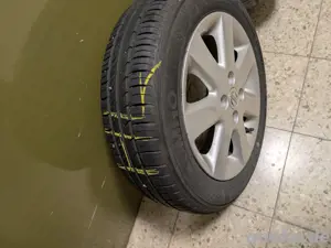 4 Kompletträder Original Nissan Micra 175 60 15 Zoll  Bild 2 4 Kompletträder Original Nissan Micra 175 60 15 Zoll  Bild 2