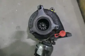 Turbolader 03L 145 701D VW   Audi   Seat 2,0 Liter Dieselmotor Bild 3