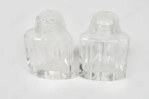 2er Set Salz und Pfefferstreuer Preß-Glas 7cm vintage 60er