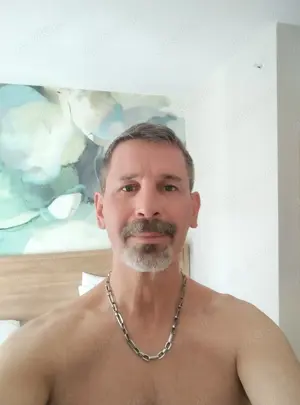 Suche  normale schlanke Frau 