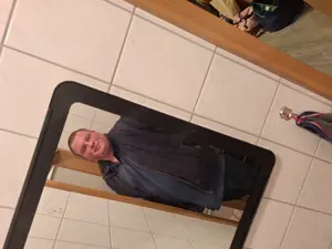 Ich suche eine vietnamesische frau schreib mir auf zlo!!!