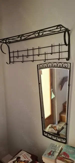 Garderobe mit Spiegel