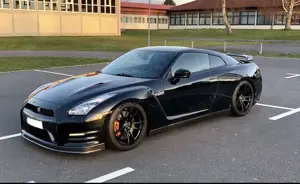 Nissan GT-R Black Edition Bild 1