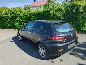 Alfa Romeo 147 147 1.6 Black Line Bild 3