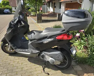 Piaggio X7-125ccm Roller incl. Zubehör Scheckheftgefplegt