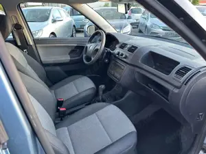 Skoda Fabia 1.2l*1.Hand*Scheckheft*Klima*5-Türer* Bild 4