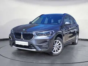 BMW X1 xDrive18d Advantage RFK AHK PDC LED DAB Bild 2