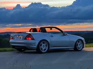Mercedes-Benz SLK 32 AMG Bild 2