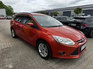 Ford Focus Turnier 1.6 Ti-VCT Trend Bild 2