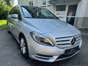 Mercedes-Benz B 200 B 200 (BlueEFFICIENCY) 7G-DCT