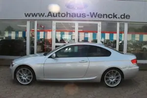 BMW 335 i xDrive Coupe*2.HAND*AUTOMATIK*LEDER*NAVI*
