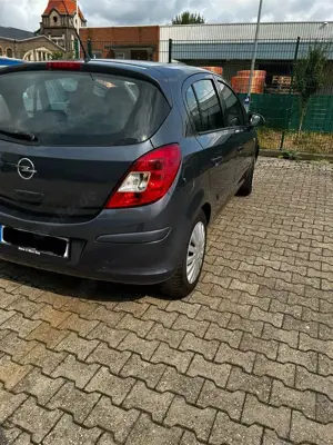Opel Corsa 1.0 12V Catch me now Bild 2