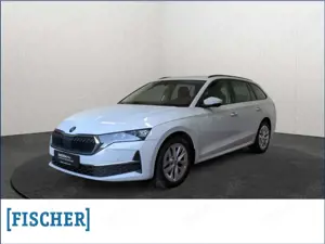 Skoda Octavia Combi 1.5 eTSI DSG Selection LED AHK Navi Rear Vie