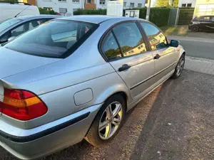 BMW 318 318i Bild 4