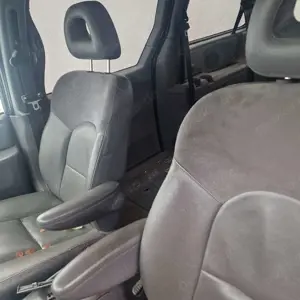 Chrysler Grand Voyager 2.8 CRD LX Bild 4