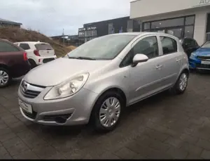 Opel Corsa 1.2 16V Edition Bild 1