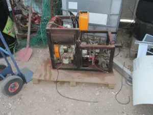 Hydraulikanlage mit 2 Hydraulikpumpen und Dieselmotor