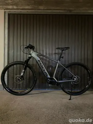 29 Zoll e-Bike(Firma:FOCUS-(1077 km).