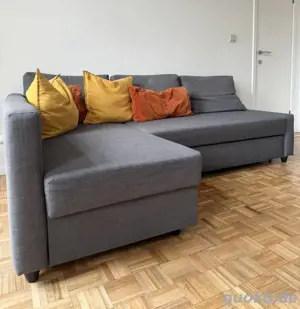 Sofa umbaubar in ein Bett mit Stauraum