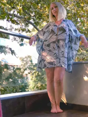 Hey.. ich W möchte hier von mir Bilder und Videos verkaufen 