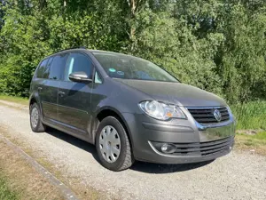 Volkswagen Touran 1.9l TDI Automatik 7Sitzer 1Hand Tüv=Neu!
