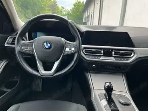 BMW 330 i xDrive Touring Advantage LED NAVI  AHK Bild 5