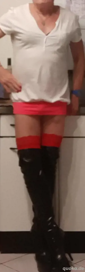 Suche einen extrem fetten schwulen gay afrikanischen boy der sich von mir in den Arsch ficken lassen