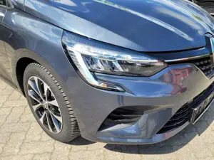 Renault Clio TCe 90 BUSINESS EDITION Alu-Navi-Klimaautom-4S Bild 4