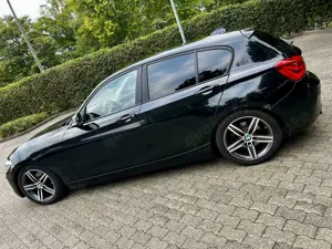 BMW 120 d Sport Line Bild 2