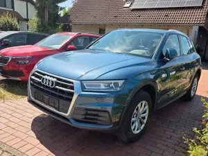 Audi Q5 quattro Keyless Navi PDC AHK schwenk S-tronic
