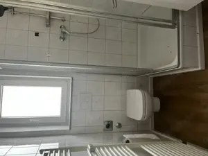 Gemütliche 2 -Zimmer Dachgeschosswohnung in ruhiger Lage von Hilden ab sofort frei