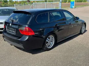 BMW 318 i Baureihe 3 Touring Sport-Paket M Bild 3