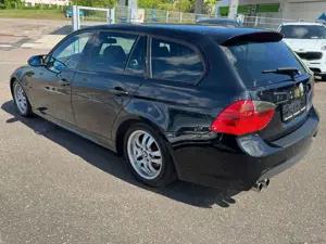 BMW 318 i Baureihe 3 Touring Sport-Paket M Bild 4