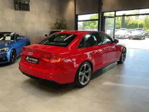 Audi A4 Lim. S line Sport Edition Plus Navi Xenon 19" Bild 4