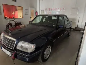 Mercedes-Benz E 200 Bild 2